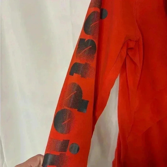 Womens size medium Nike dri fit active jacket, #.I601 - Picture 3 of 6